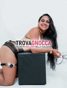 🇧🇷 laura seducente ragazza brasiliana è qui prima volta italia.