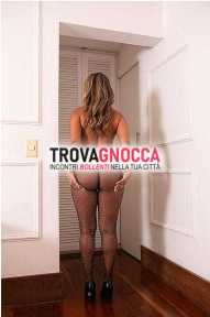 grande troia tutta streta vogliosa super completa faccio tutto😏 massaggi erotici