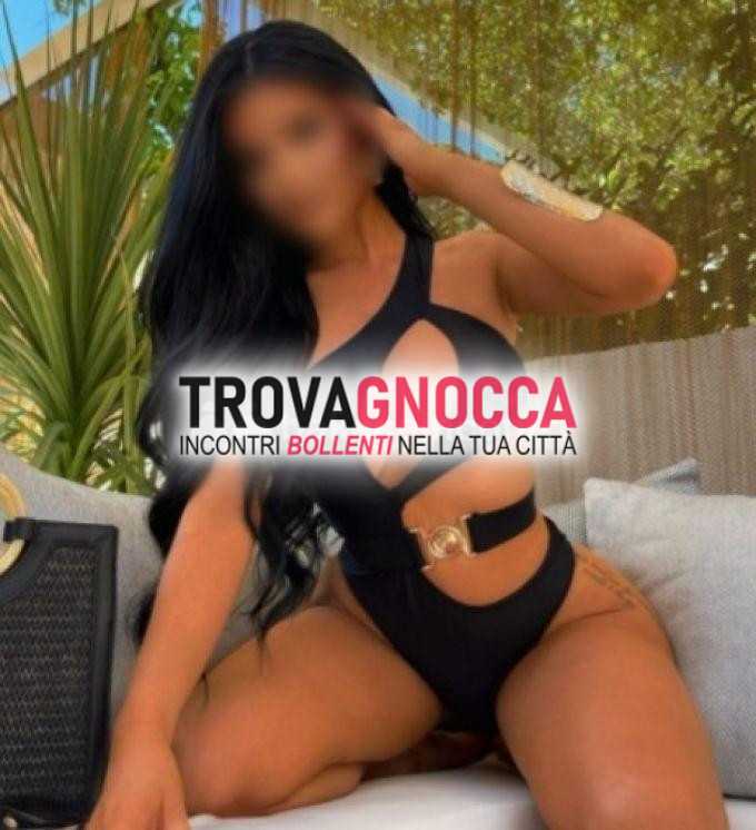 😘😘🥰🥰🥰 mi trovi bressanone e brunico 😘😘😘 presto sarÒ nuovo merano ♥️ passionale italo-tedesca ♥️ parlo tedesco e italiano ❤️