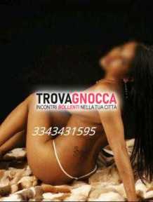 lory È passionale sensuale e fantastica mia bocca È profondamente ricettiva e adoro tuo uccello sodo