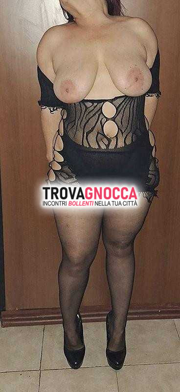 vera milf super completa castronno. sempre arrapata richiede uomini educato e puliti tesori intimi e no stranieriiii