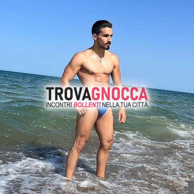 maschio latino torno napoli. prenota tuo momento me. disponibile quattro giorni cittÀ. foto reali disposizione.