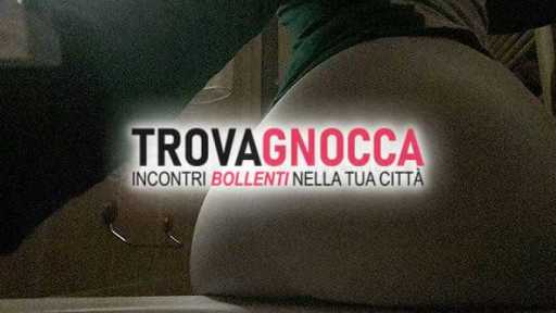 ciao sono gay bel culo sodo e molto femminile. cerco ragazzo attivo che abbia cazzone grosso e lungo.