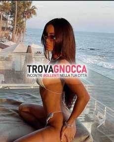lignano pineta💋 kamil - solo breve periodo dolcissima e piccante novità questo vero vulcano passione🔥🔥 ti aspetta farti vivere attimi pura intensità.