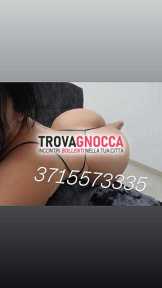 deliziosa bocca fragola pronta ad accoglierti 💋🔥 un’atmosfera fresca e accogliente