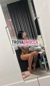 🍒 bambolina È qui meraviglia completa pronta un'esperienza 69 strepitosa e dolce mentre alla volta ha tocco diavolettesco 😈 tette sono sogno leccare spettacolari 👅