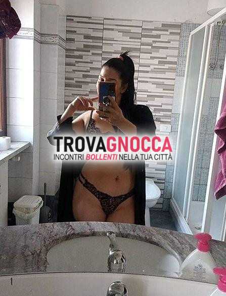 nuovo💜nuovo💜 roma valeria 28 anni colombiana seno incredibile 💋 ❤❤fascino mora e calore 🔥 disponibile anche compagnia un'amica 💖 passione assicurata foto autentica 100