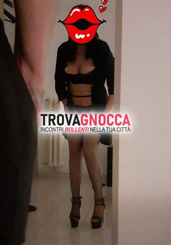 italiana 💜🌟💜 splendida milf È qui te pronta offrirti coccole e fantasie erotiche ambiente climatizzato e riservato. preliminari bollenti ti aspettano 💜🌟💜