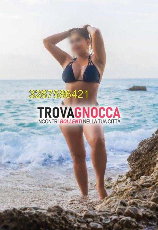 olbia _🍆 daniela 🍑 __ foto 100 reali _   inarredbilmente _ regina dei preliminari sempre elegante calze rete e tacchi 