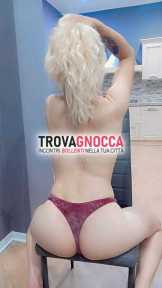 bianca è appena arrivata nella tua città e resterà solo pochi giorni. posso raggiungerti anche casa tua o hotel