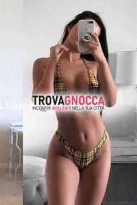 🩷 maliziosa erotica.💙 ti bacio bocca mia lingua calda e morbida riscaldandoti dalla testa ai piedi💙 periodo limitato feltre 🥰