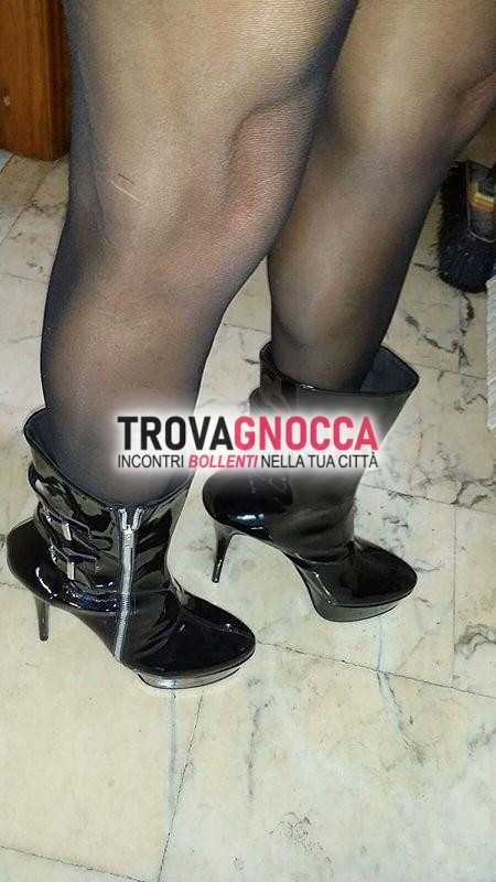 trav solitaria ventimiglia desidera incontrare motociclisti divisa militare.