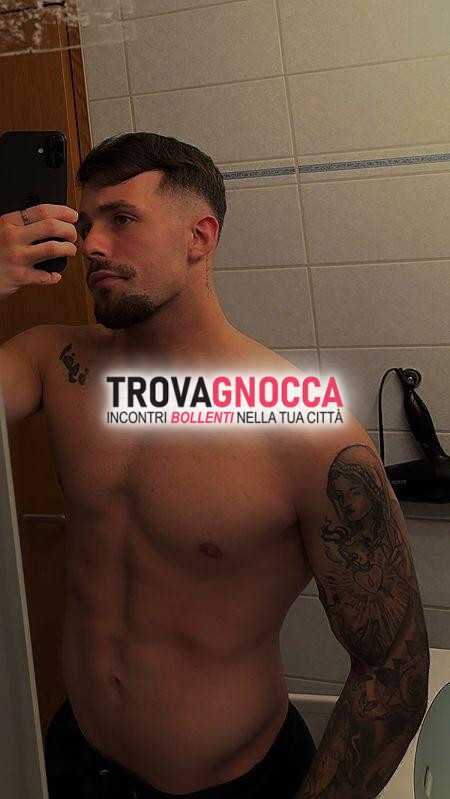 in cerca donna senza alcuna preferenza l'età