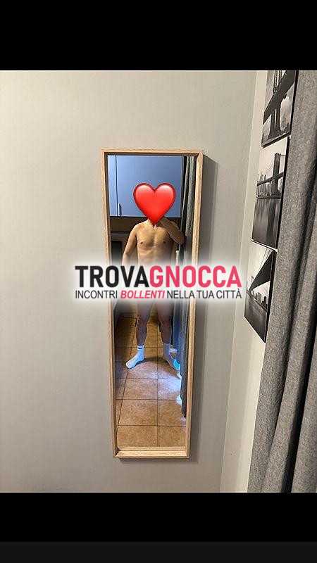 ciao sono ragazzo 26 anni appassionato e forma disponibile incontri singole e coppie 😈💦