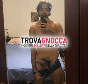 affascinante superdotato immagini autentiche pronto soddisfare tutte vostre fantasie.