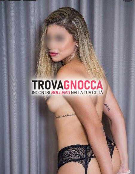 a capri non esitare contattarmi .-vomero- gaby È appena arrivata dall'italia ed È pronta te sono donna dolce e disponibile ama cose fatte calma e passione cercando momenti hot condividere.