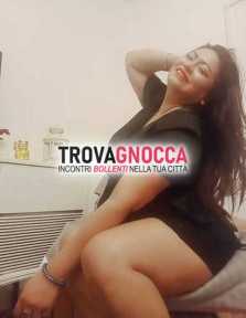micaela stupenda rossa curve mozzafiato pronta farti vivere momenti indimenticabili