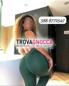 っ◔◡◔っ 💕♥ 🌑 monica🌑 ♥💕 ¯··¯·-gt 🎀 🦋 🎀 gt-·¯··¯ 🦋ragazza indimenticabileuna bellezza assolutabellissima e maliziosa 🌼🌼calda