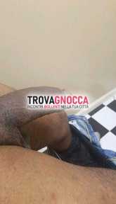 🔥🦍🍆 ragazzo 29enne black americano dotato grandi capacità cerca coinvolgenti incontri donne mature. non sono mercenario