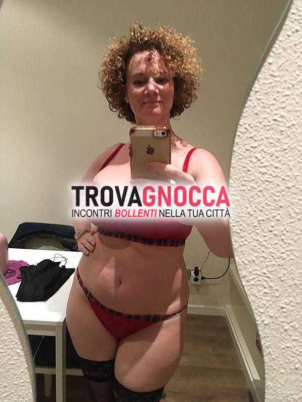 ❤️sono un'italiana bergamasca 45 anni mi trovo sola nel mio appartamento💗 disponibile ogni tipo incontro💓