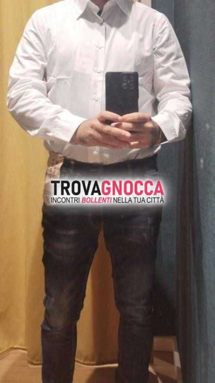 singolo dotato cerca coppia trasgressiva momenti passione