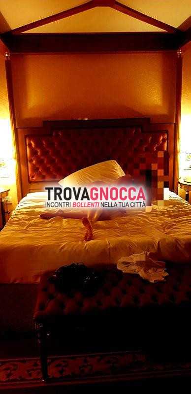coppia 🇮🇹 distinta e classe emiliana cerca nuove esperienze