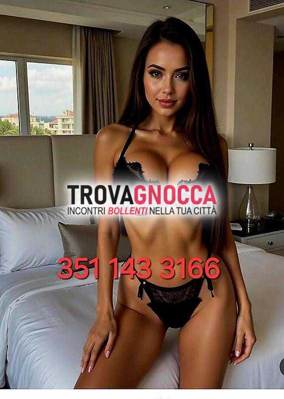 appena arrivata 🔝hot hot➡️belissima e molto simpatica soprattutto educata🍓nessuna fregatura❎✔. ecco foto reali