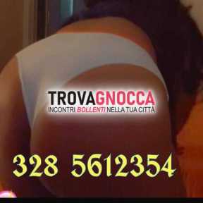 sensuale curvy 💋💦 latina dotata corpo morbido e appealante.