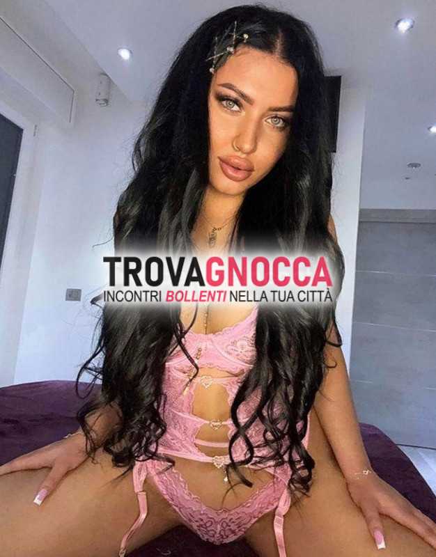 raggiungo solo emma 24 anni 🍒💯🔝😘disponibile 2424❤️❤️anche fest…😘