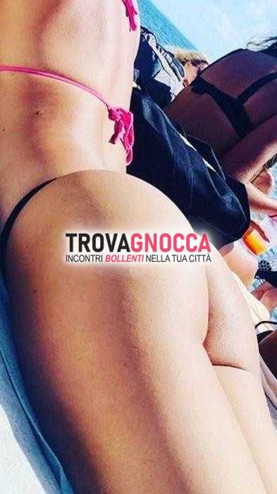 fermati incredibile tx seno urlo e sorpresa deliziosa gambe. combinazione magnetica femminilitÀ e virilitÀ non perdere