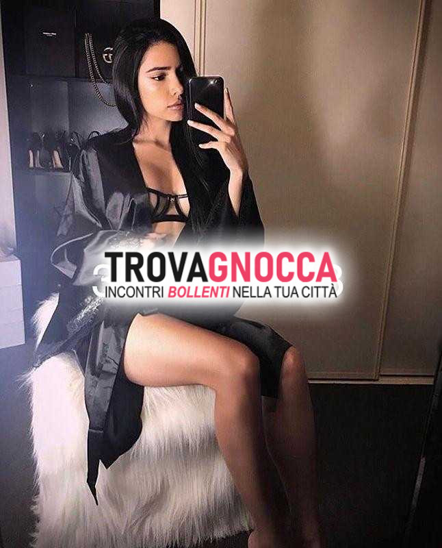 mia💜 affascinante mora 23 anni slanciata e seducente ti aspetto intimo sconvolgente e tacchi spillo 👠