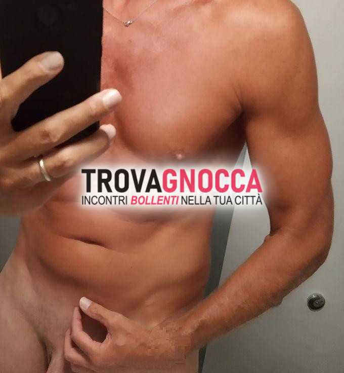guarda foto rivolte coppie
