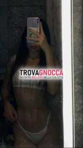 novitÀ❤️❤️ irina 💫🥂👠 scauri 🍓❤️🍎💫🔥È tour👸🏼💯 foto originali bellissima bambolina 🤩 È pronta 🥰🎁 esaudire ogni tua fantasia 🙈. h24 È sempre disponibile e