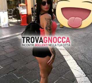 coppia cerca treesome no uomini no coppie no trav esclusivamente donne bisex desiderose vivere un'esperienza unica.