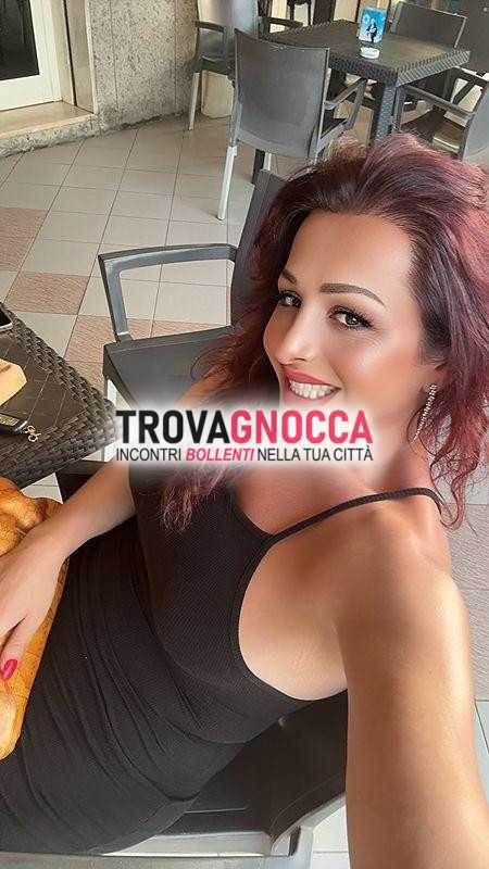 È tornata pochi giorni splendida silvana star grande schermo. oggi si dedica solo ai selfie ma è qui vicino zona arenaccia. posso venire voi