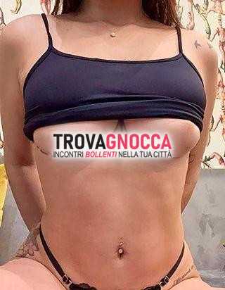 zaya app È qui tua dolce bambolina infuocata ti aspetta perfetto connubio classe e seduzione irresistibile fisico mozzafiato e sorriso che conquista.