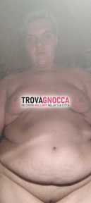 donna curvy piccolo davanzale acqua e sapone