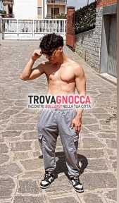 cerco coppia o ragazze e donne mature singole gratis
