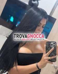 app. È arrivata mary spettacolare mailina erotica 🍒 È fantasiosa. garantisco foto reale 🔥un completo boccone urlo