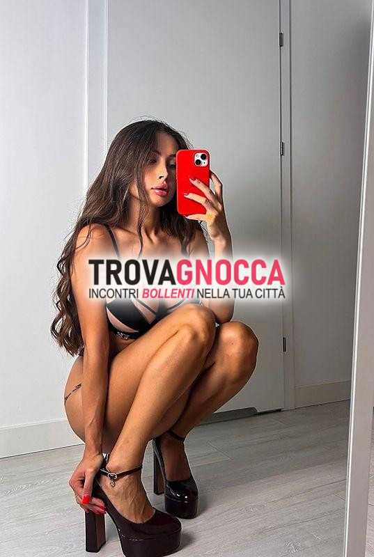 appena arrivata citta' studi visita mai vista prima 🎀 incantevole e sensuale mia bocca calda ti aspetta🫦 vagina stretta e tre buchi aperti esperienza indimenticabile