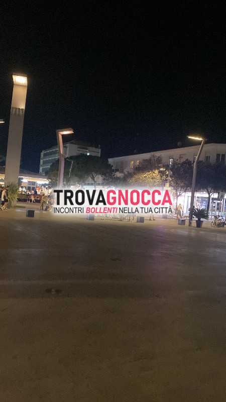 cerco donna o ragazza voglia divertimento