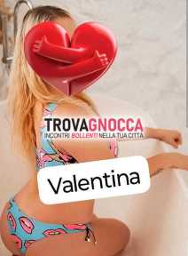 valeria e valentina travolgono barletta loro sensualità