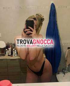 ciao tutti 🎥💋 se desideri video personalizzati e messaggi esclusivi non esitare contattarmi 💝✨ non vedo l'ora sorprenderti 💯🥰