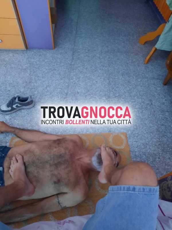 maturo schiavo sottomesso gratis x giovane padrone porco.