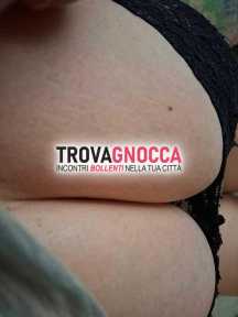 milf italiana che apprezza semplicitÀ e rifiuta volgaritÀ