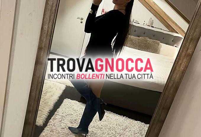 👫👫ciao noi siamo vera coppia fidanzati giovani e pieni energia pronti ad accogliere incontro speciale👫👫👫🍀