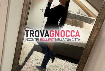 👫👫ciao noi siamo vera coppia fidanzati giovani e pieni energia pronti ad accogliere incontro speciale👫👫👫🍀