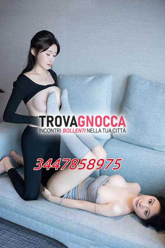 nuova e affascinante ragazza orientale È pronta ad accoglierti ogni giorno satisfare ogni tuo desiderio foto vere.