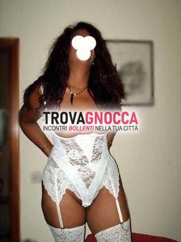  adoro essere leccata e ricambio dolcemente donna matura selvaggia che danza passione 