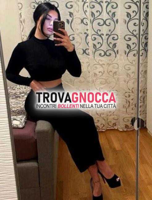 🔥ramona porkona napoletana È pronta essere scoperta 🔥nuova zona🔥vieni usare tutti miei buchi e x concludere sborrami bocca